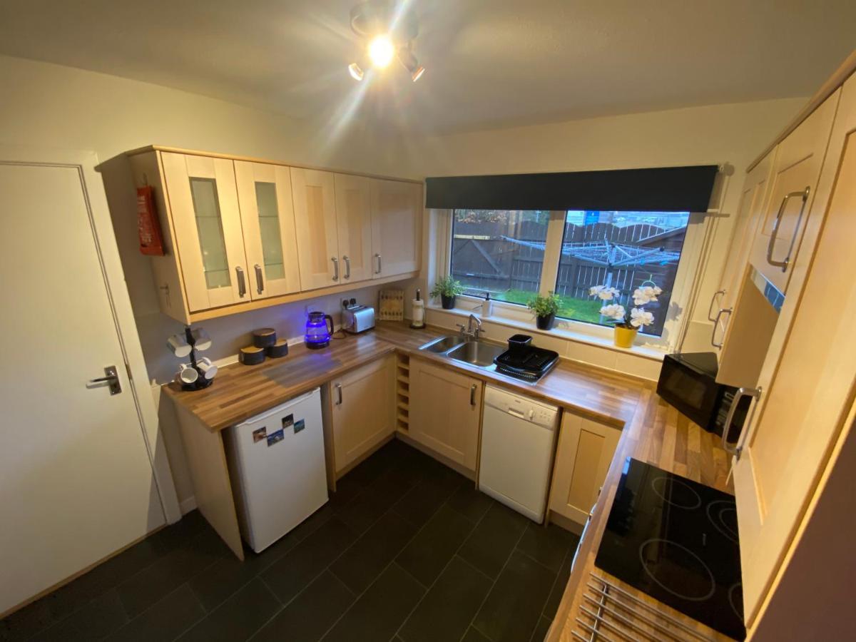 Delightful, Central 3 Bedroom House With Garden & Free Parking Інвернесс Екстер'єр фото