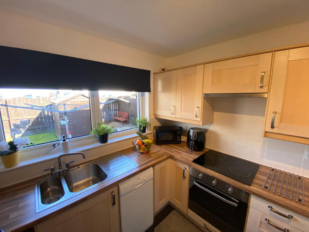 Delightful, Central 3 Bedroom House With Garden & Free Parking Інвернесс Екстер'єр фото